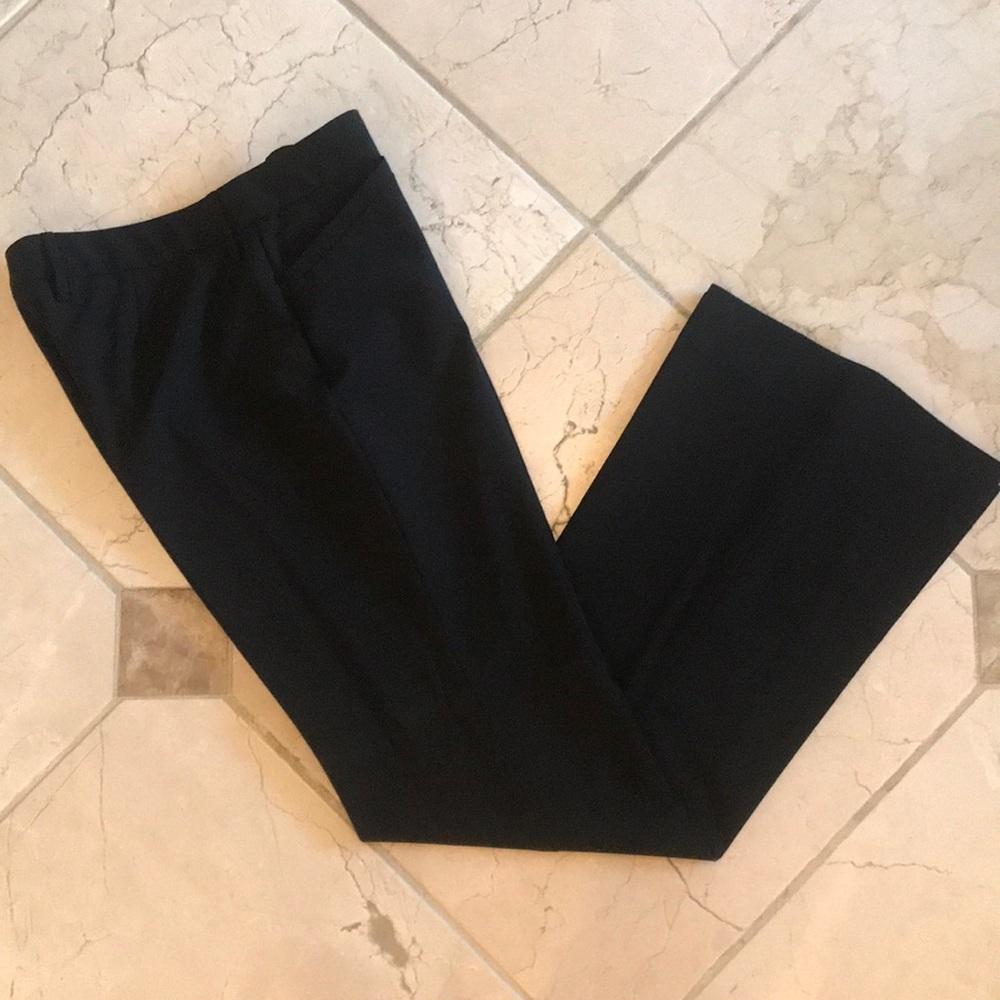 In like new condition The limited pants